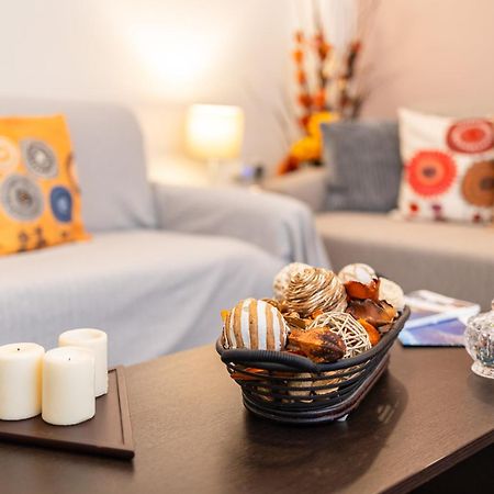 Chung cư 78 m² 2 phòng ngủ, 2 phòng tắm riêng ở Kalamata Ngoại thất bức ảnh