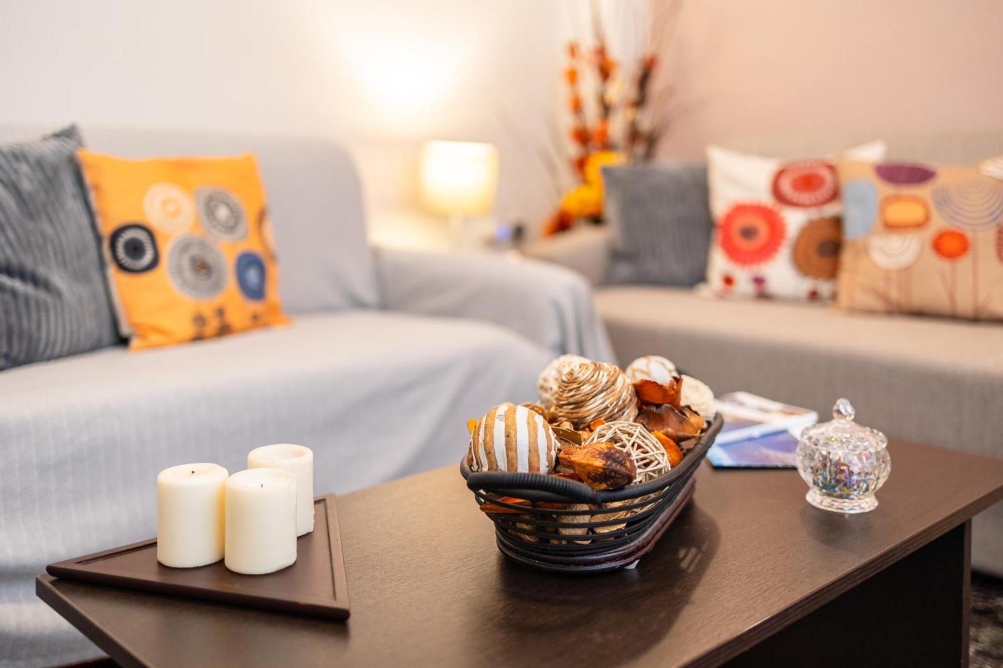 Chung cư 78 m² 2 phòng ngủ, 2 phòng tắm riêng ở Kalamata Ngoại thất bức ảnh