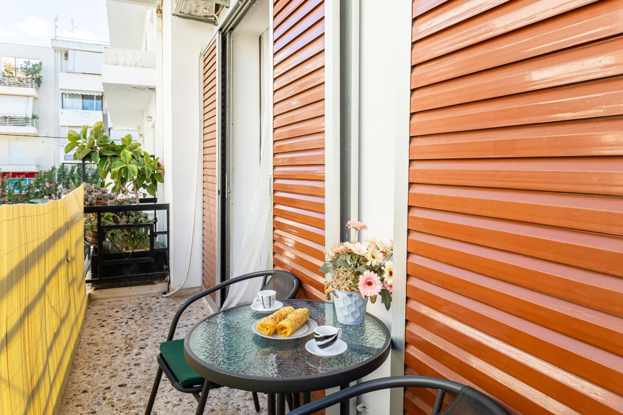Chung cư 78 m² 2 phòng ngủ, 2 phòng tắm riêng ở Kalamata Ngoại thất bức ảnh