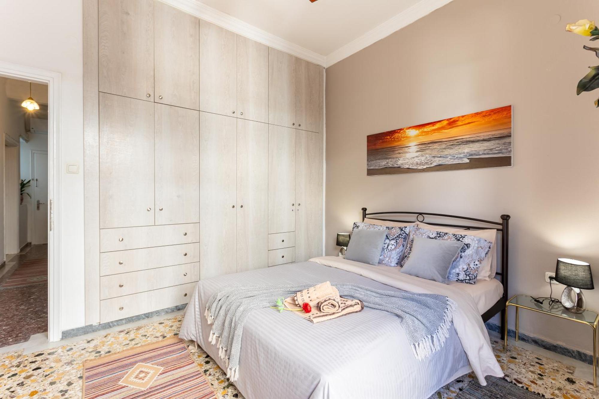 Chung cư 78 m² 2 phòng ngủ, 2 phòng tắm riêng ở Kalamata Ngoại thất bức ảnh