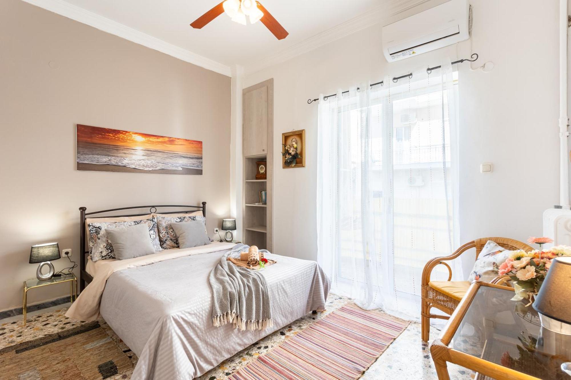 Chung cư 78 m² 2 phòng ngủ, 2 phòng tắm riêng ở Kalamata Ngoại thất bức ảnh