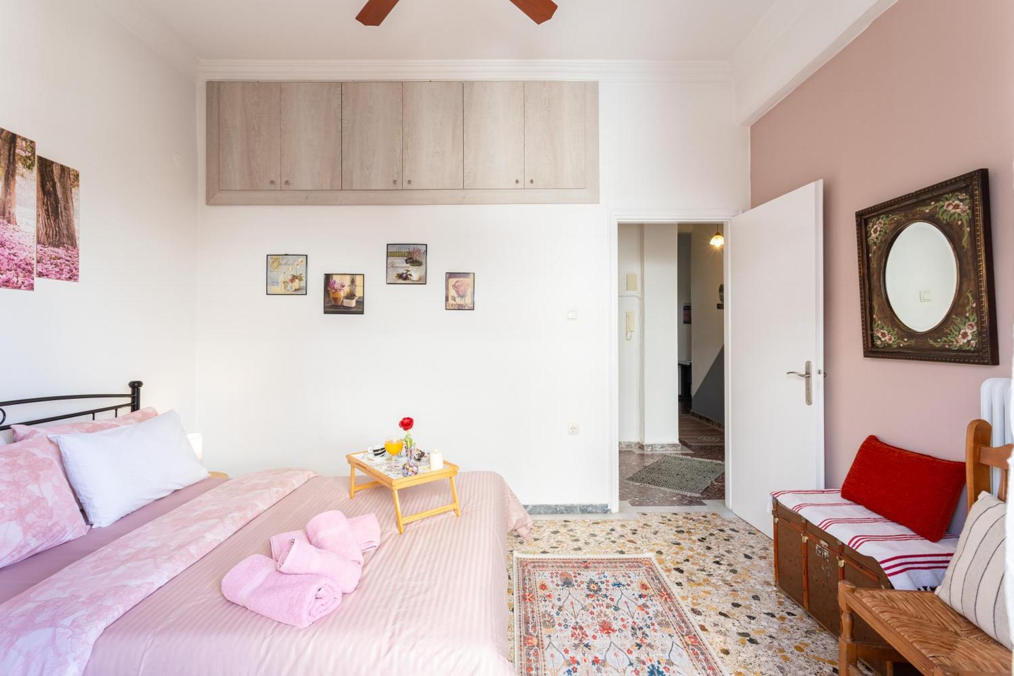 Chung cư 78 m² 2 phòng ngủ, 2 phòng tắm riêng ở Kalamata Ngoại thất bức ảnh