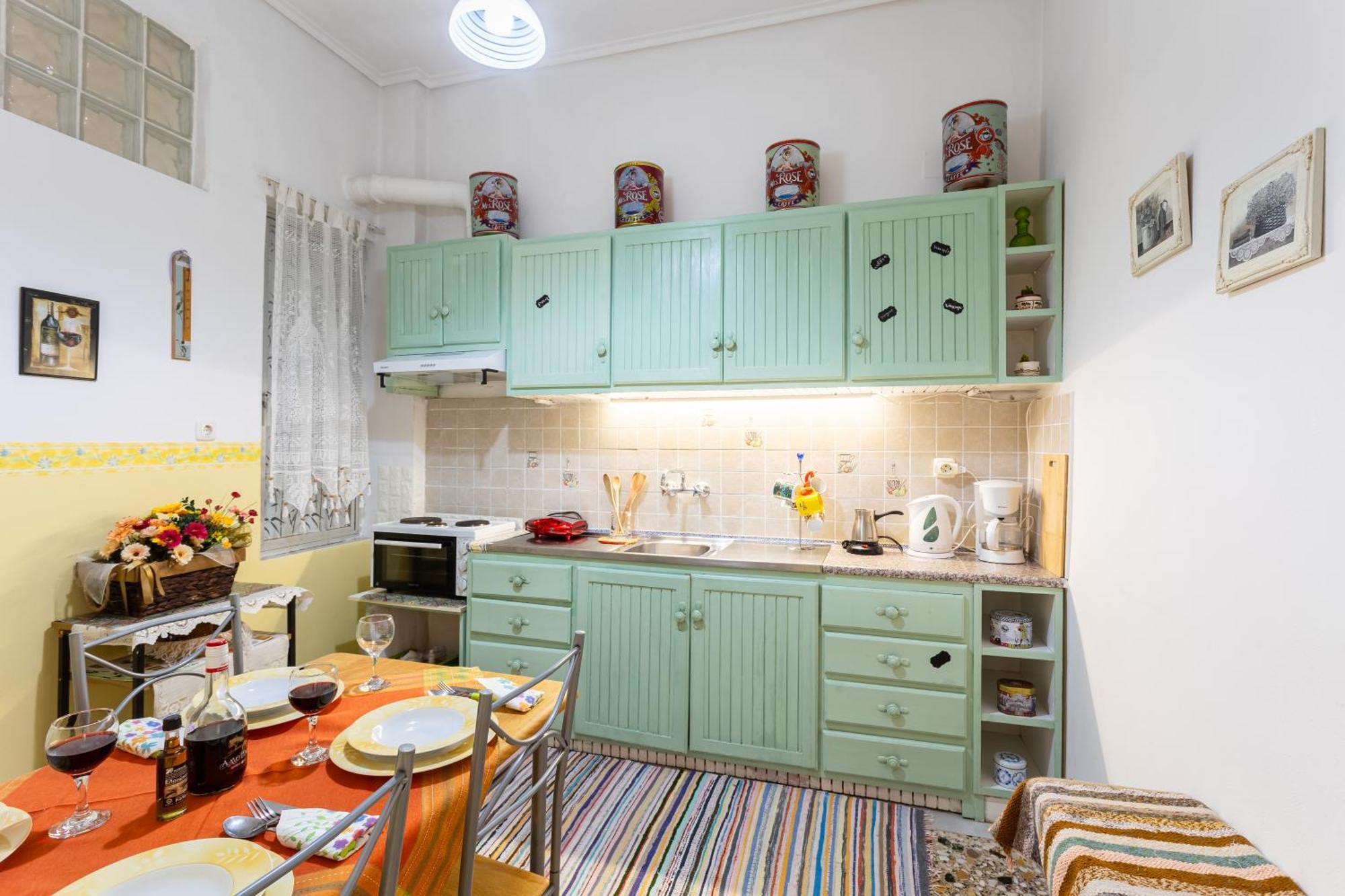 Chung cư 78 m² 2 phòng ngủ, 2 phòng tắm riêng ở Kalamata Ngoại thất bức ảnh
